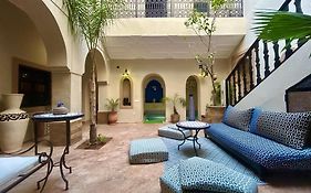 Riad 4 Chambres Avec Piscine Et Petit Dejeuner